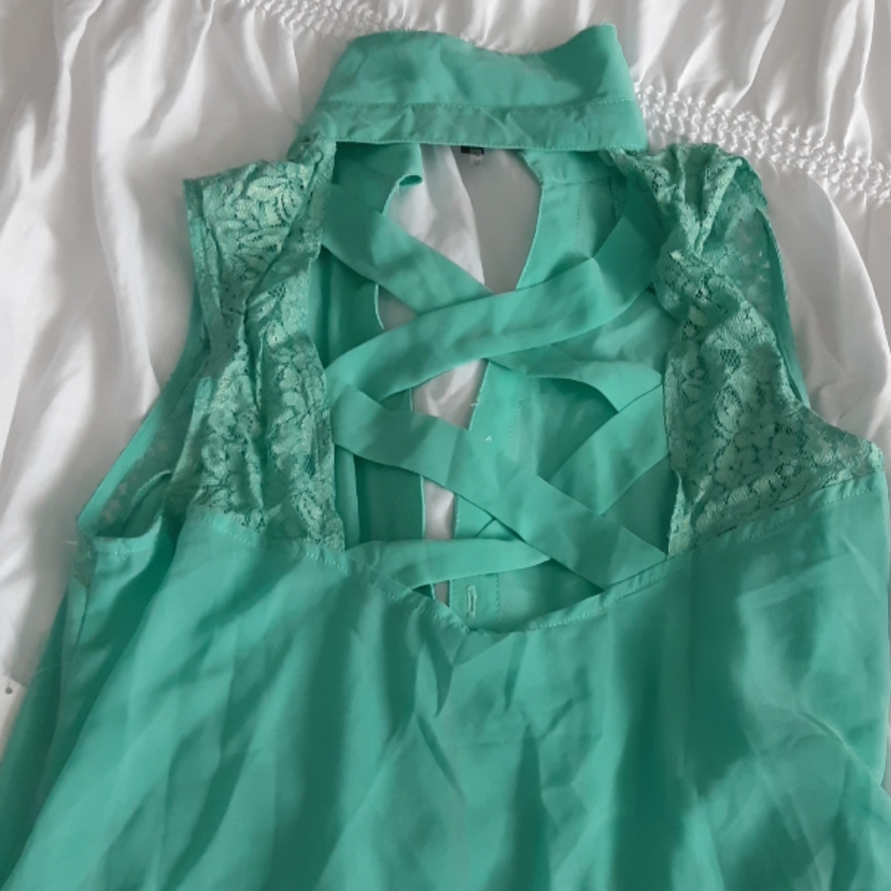 Shirt - Picture 3 of 4